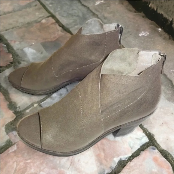 Eileen Fisher Ink Ankle Booties 7 VINTAGE Gray Pebbled Leather Zip Back NIB - Picture 5 of 16